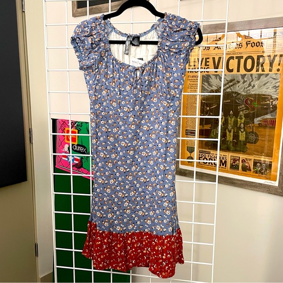 NWT LunaChix floral print keyhole ruffle dress with puff sleeves - Picture 1 of 3